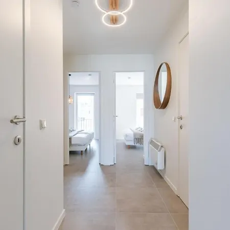 Huswell - Frontal Seaview In Lejlighed *